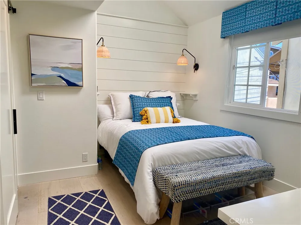 212 Garnet Newport Beach, CA 92662