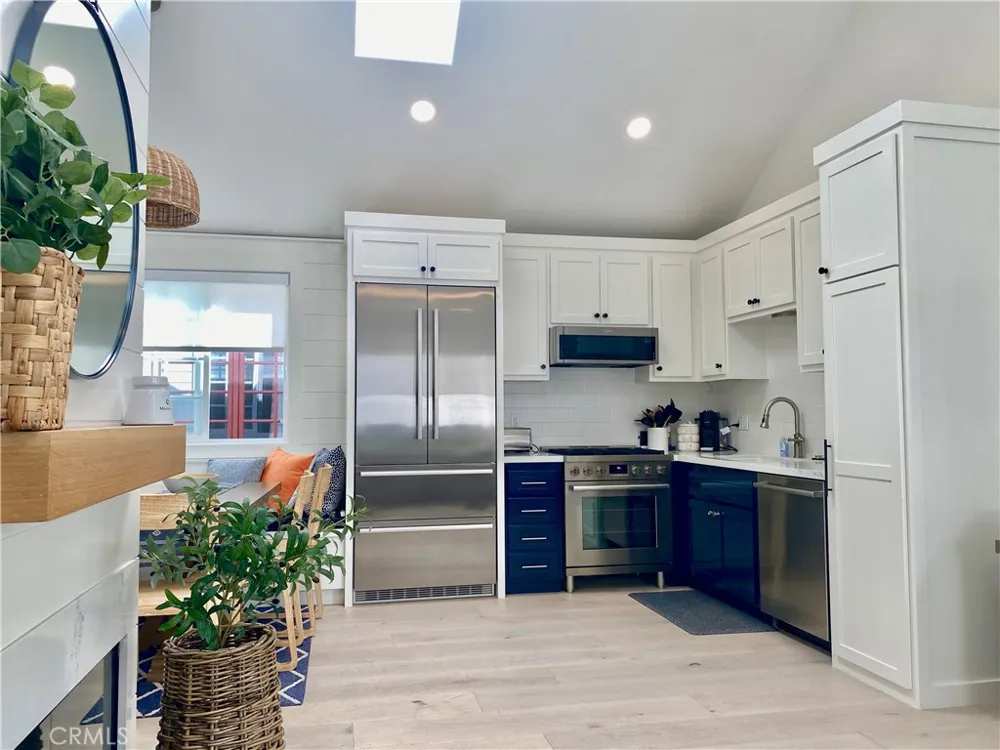 212 Garnet Newport Beach, CA 92662