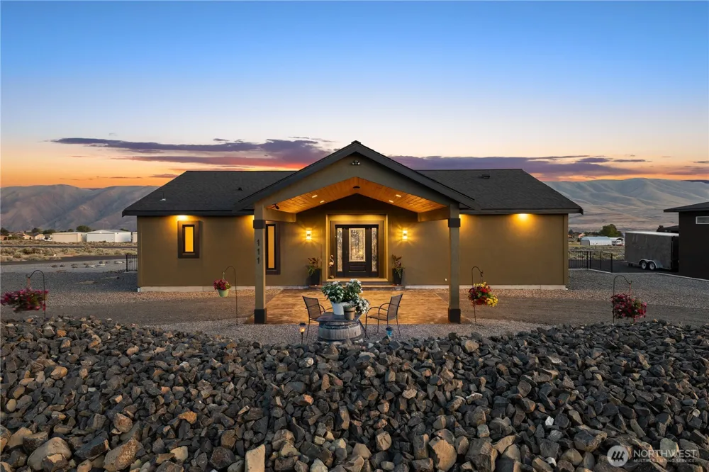111 Wren Loop SW Mattawa, WA 99349