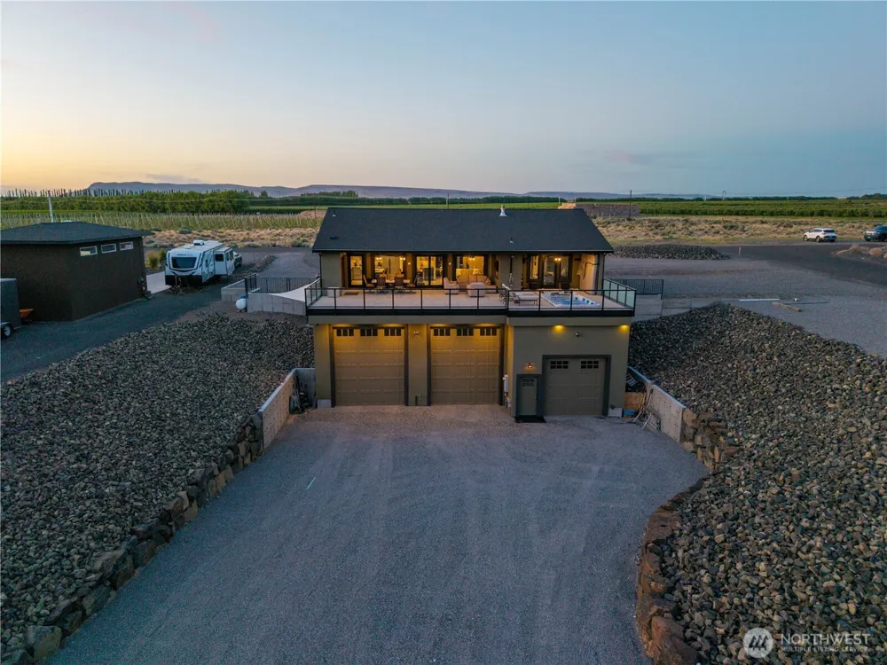 111 Wren Loop SW Mattawa, WA 99349