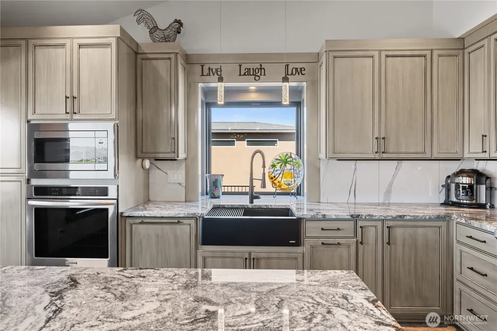 111 Wren Loop SW Mattawa, WA 99349