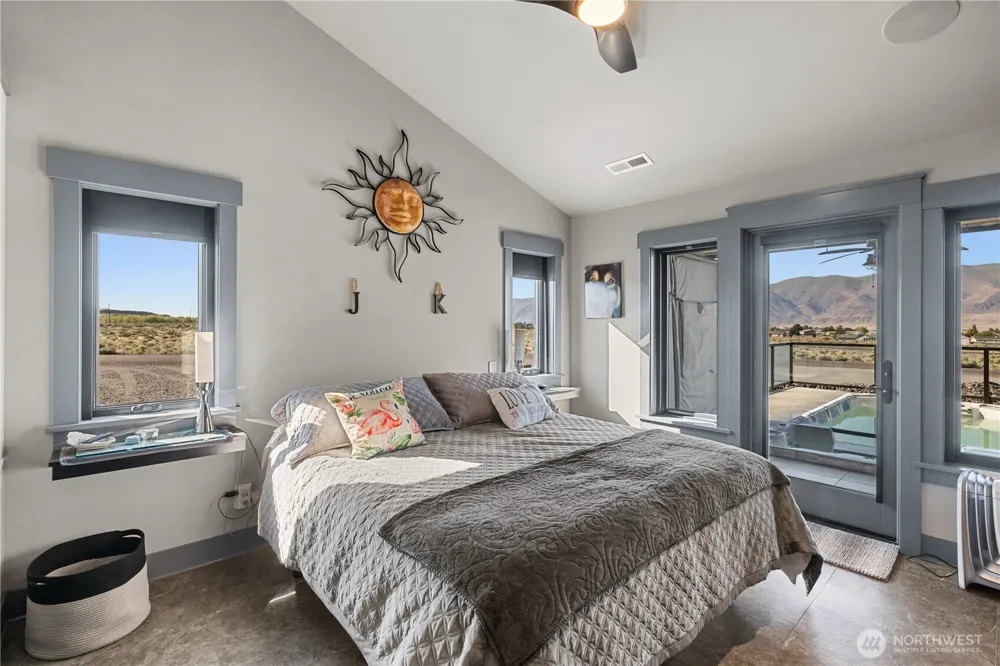 111 Wren Loop SW Mattawa, WA 99349
