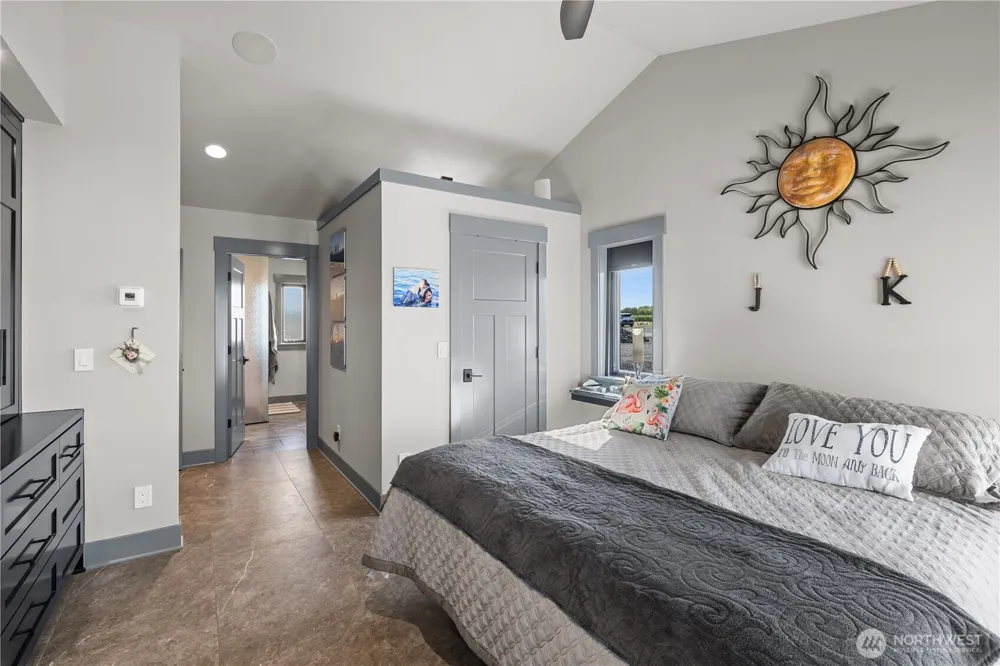111 Wren Loop SW Mattawa, WA 99349