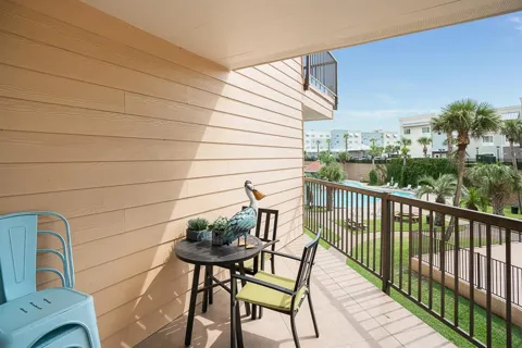 9520 Seawall Boulevard #139
