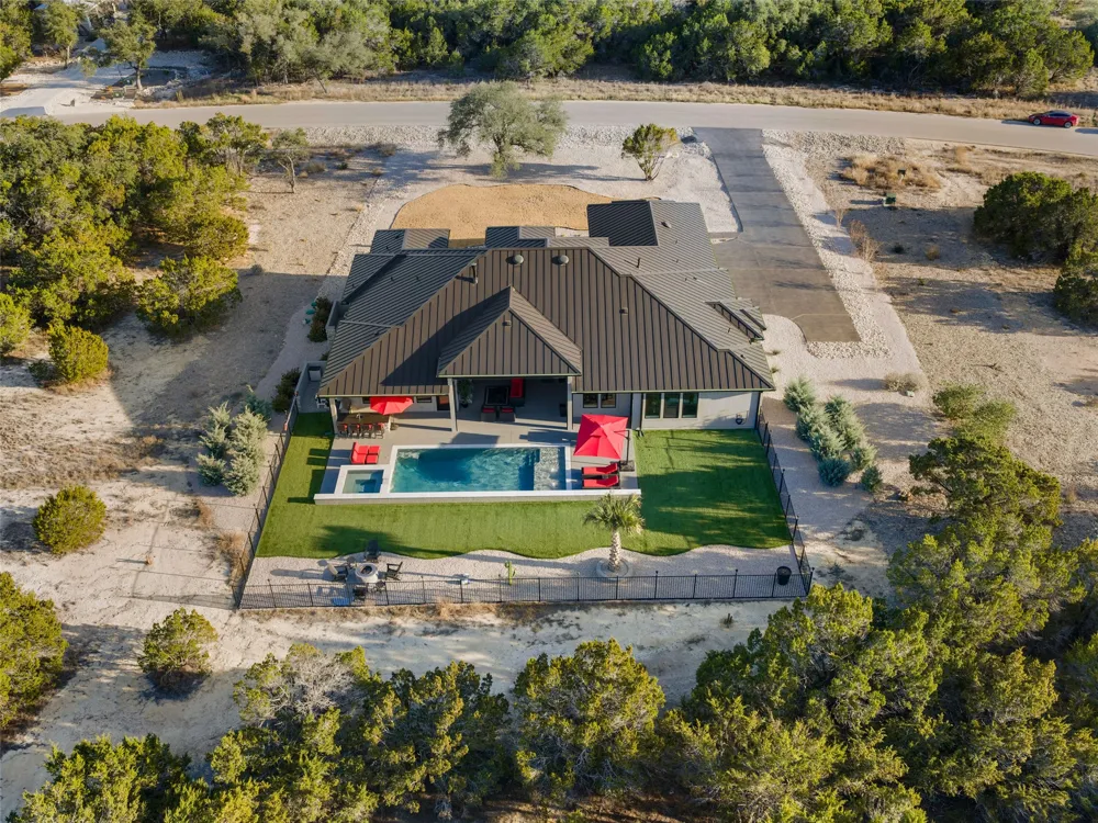 1709 Paradise Parkway Canyon Lake, TX 78133