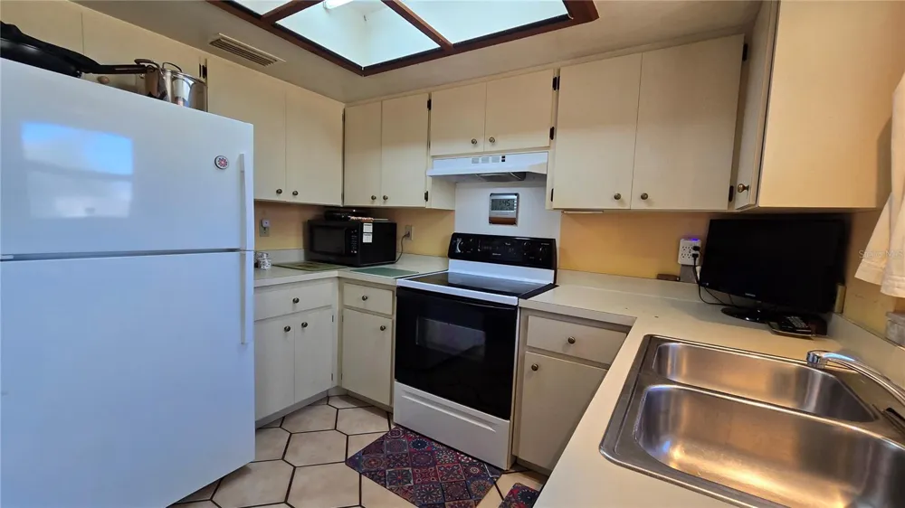 4628 ASHBERRY DRIVE Sarasota, FL 34234