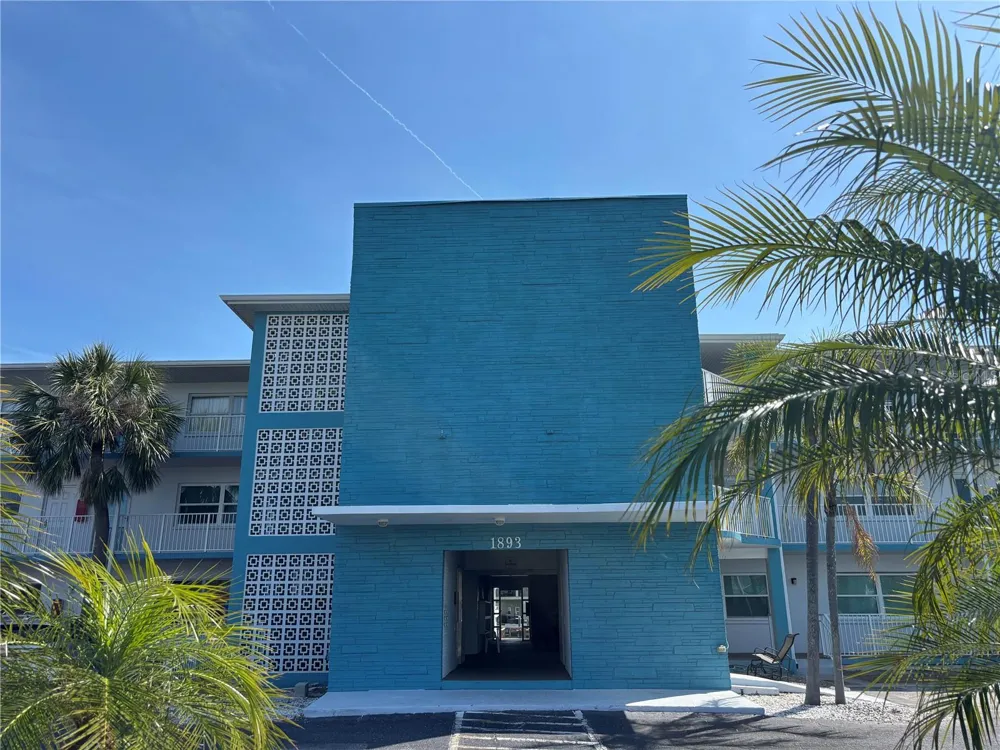 1893 SHORE DRIVE S #114 South Pasadena, FL 33707