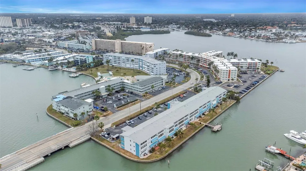 1893 SHORE DRIVE S #114 South Pasadena, FL 33707