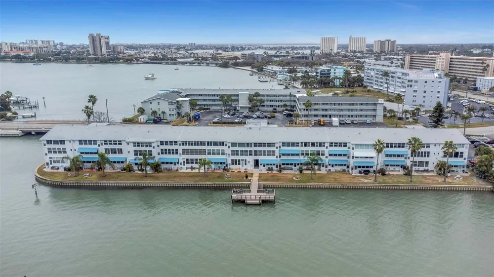 1893 SHORE DRIVE S #114 South Pasadena, FL 33707
