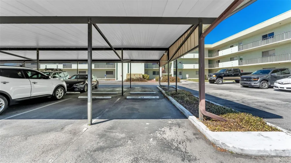 1130 LAKE PARKER AVENUE #A109 Lakeland, FL 33805