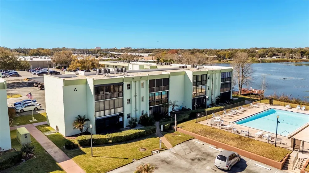 1130 LAKE PARKER AVENUE #A109 Lakeland, FL 33805