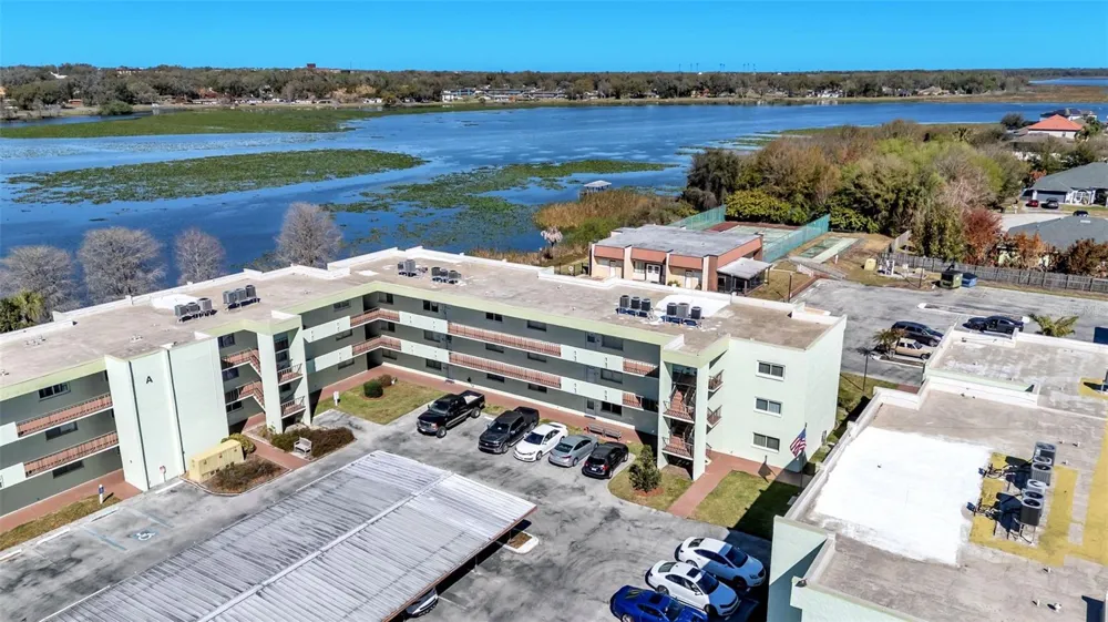 1130 LAKE PARKER AVENUE #A109 Lakeland, FL 33805