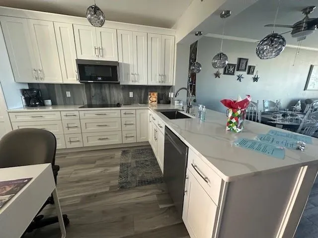 7932 SAILBOAT KEY BOULEVARD S #504 South Pasadena, FL 33707