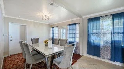 1104 FRUITLAND AVE. Bradenton, FL 34207