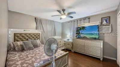 1104 FRUITLAND AVE. Bradenton, FL 34207