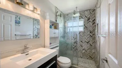1104 FRUITLAND AVE. Bradenton, FL 34207