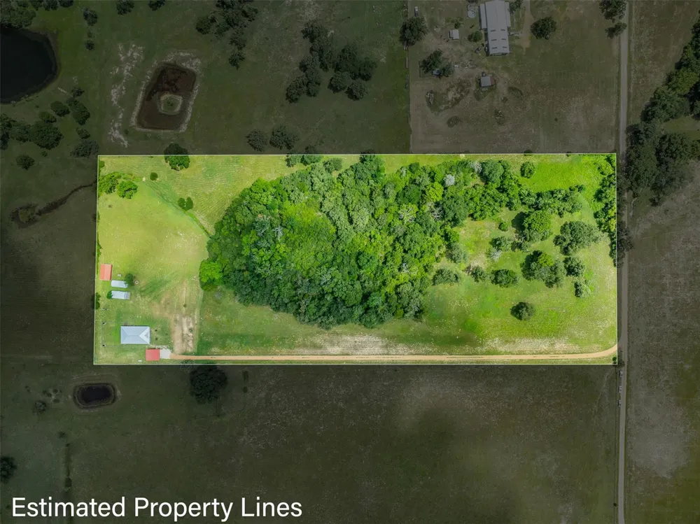 1122 County Road 344 Lexington, TX 78947