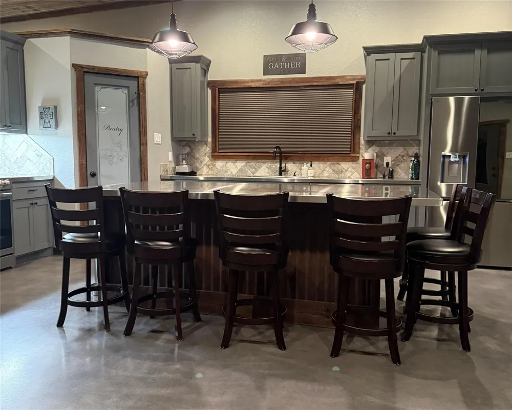 3935 Spring Branch Road Montgomery, TX 77316