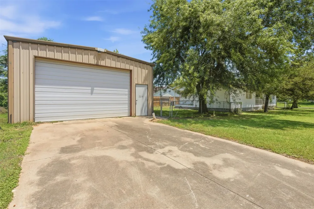 1310 Brazos Street Hempstead, TX 77445