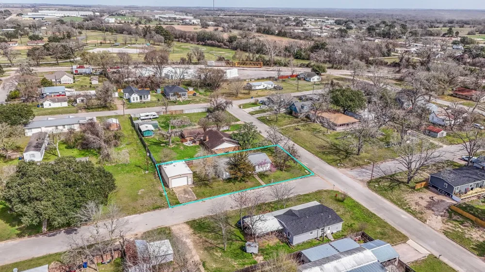 1310 Brazos Street Hempstead, TX 77445