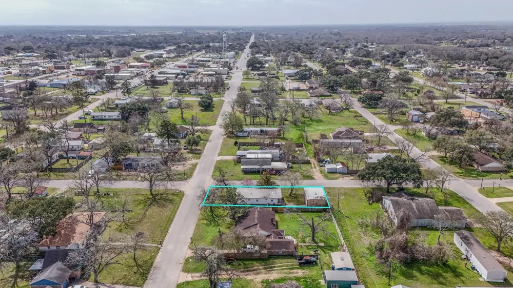 1310 Brazos Street Hempstead, TX 77445