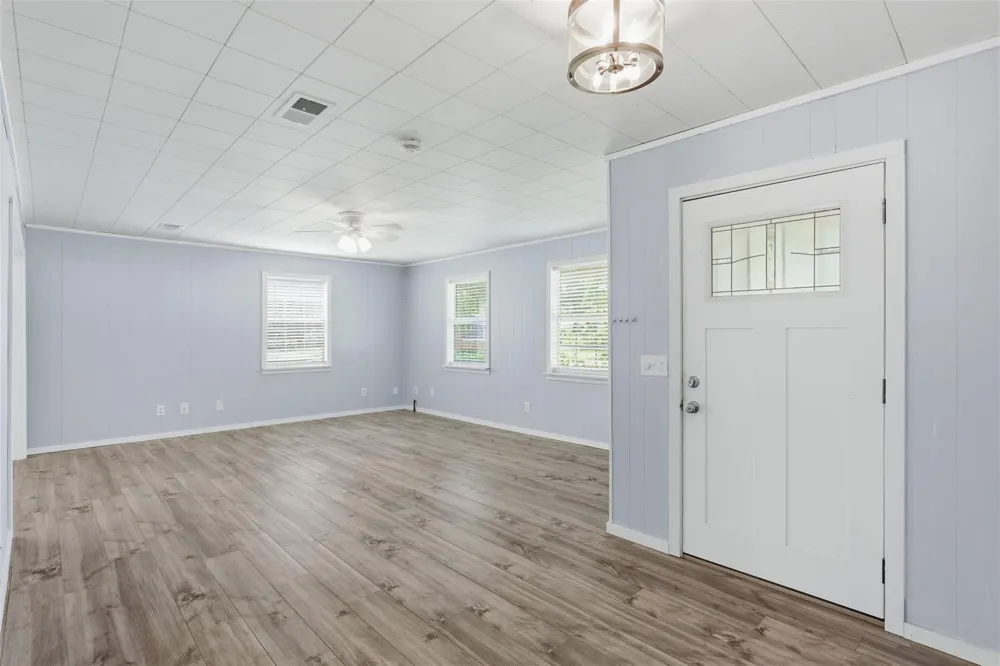1310 Brazos Street Hempstead, TX 77445