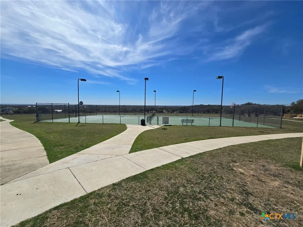 206 Falling Hills New Braunfels, TX 78132