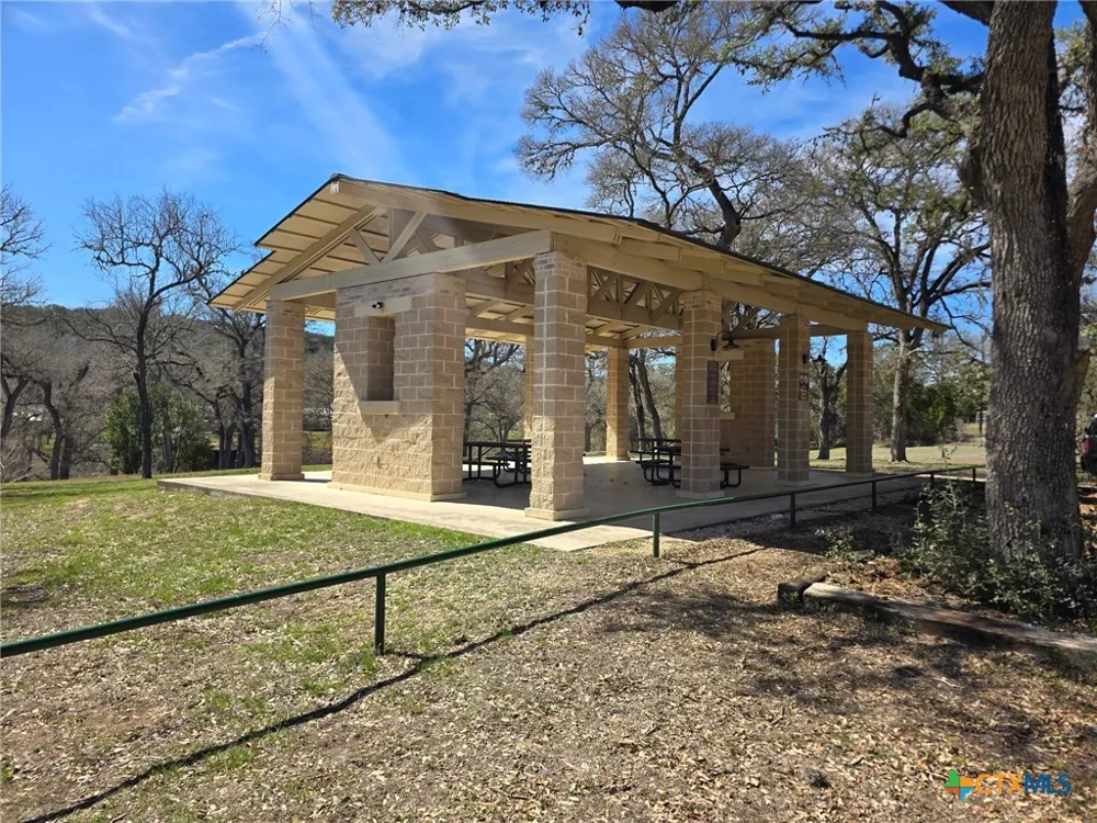 206 Falling Hills New Braunfels, TX 78132
