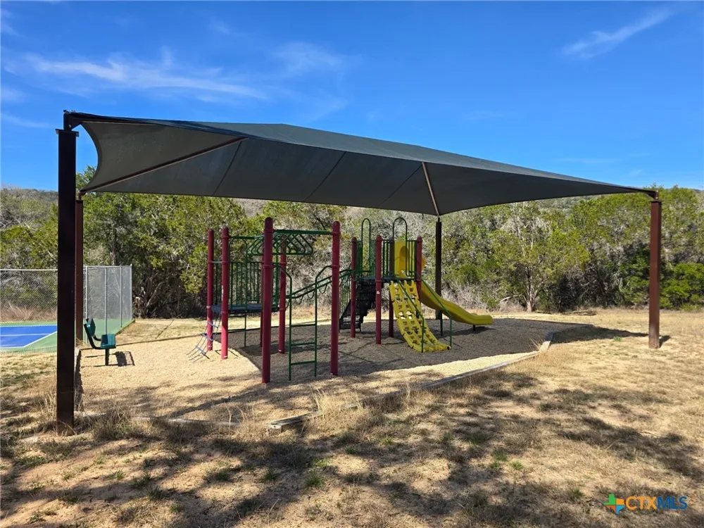206 Falling Hills New Braunfels, TX 78132
