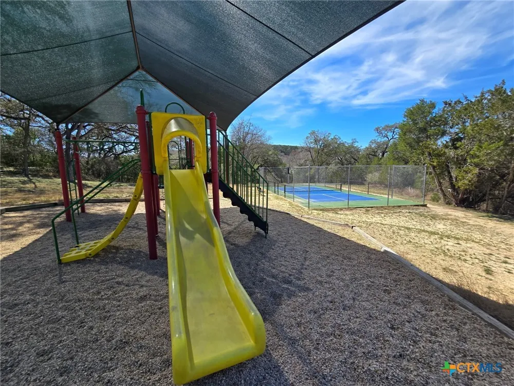 206 Falling Hills New Braunfels, TX 78132