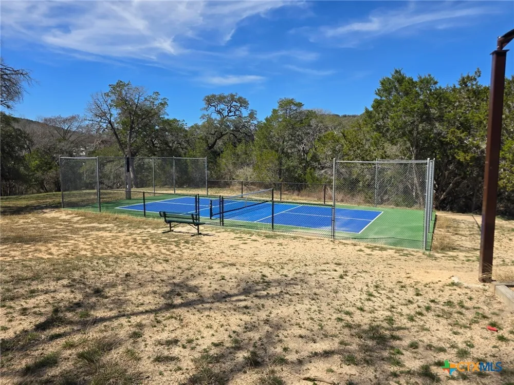 206 Falling Hills New Braunfels, TX 78132