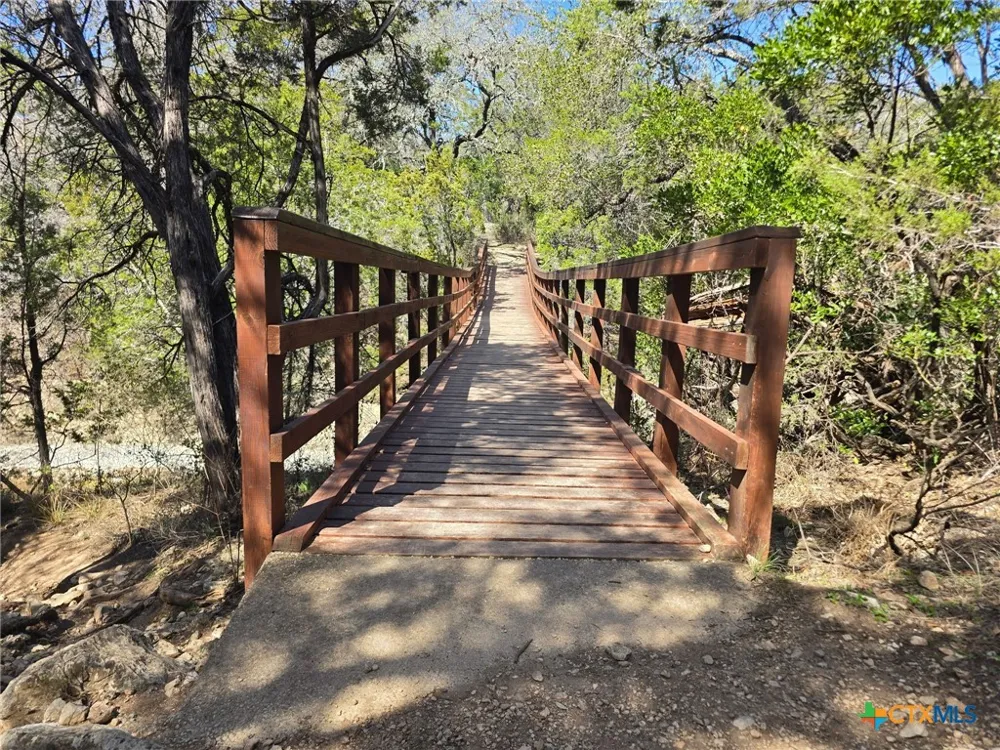 206 Falling Hills New Braunfels, TX 78132