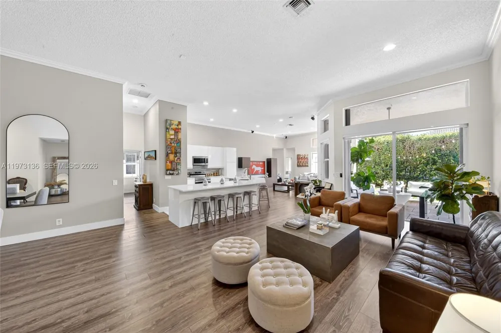 1623 Blue Jay Cir Weston, FL 33327
