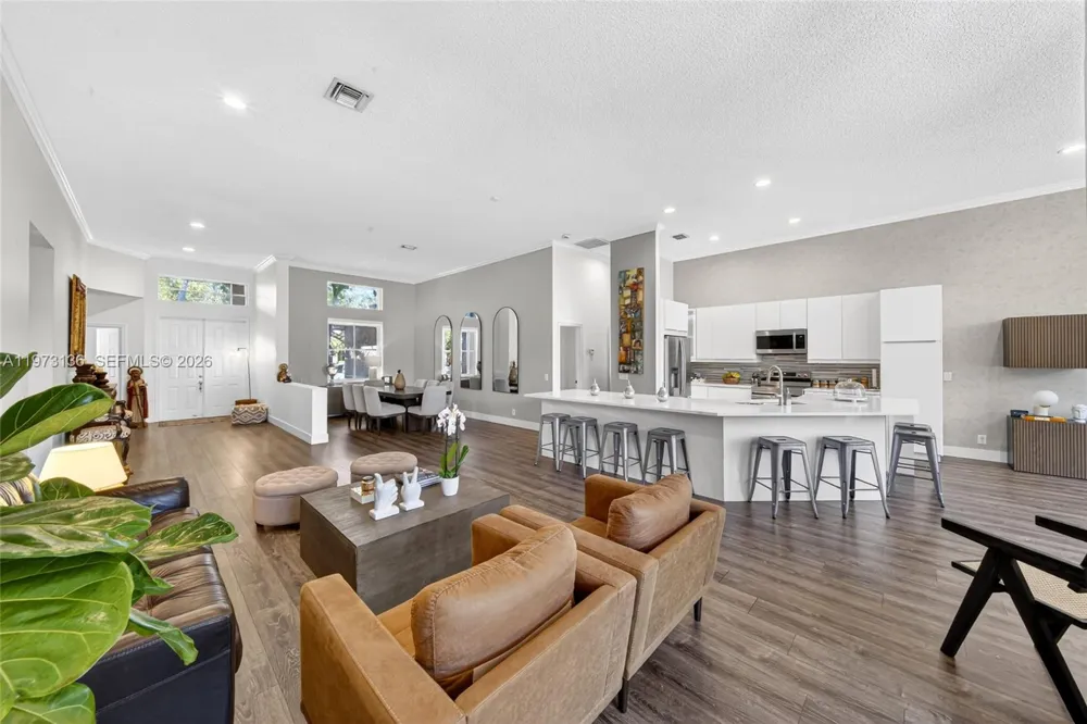 1623 Blue Jay Cir Weston, FL 33327