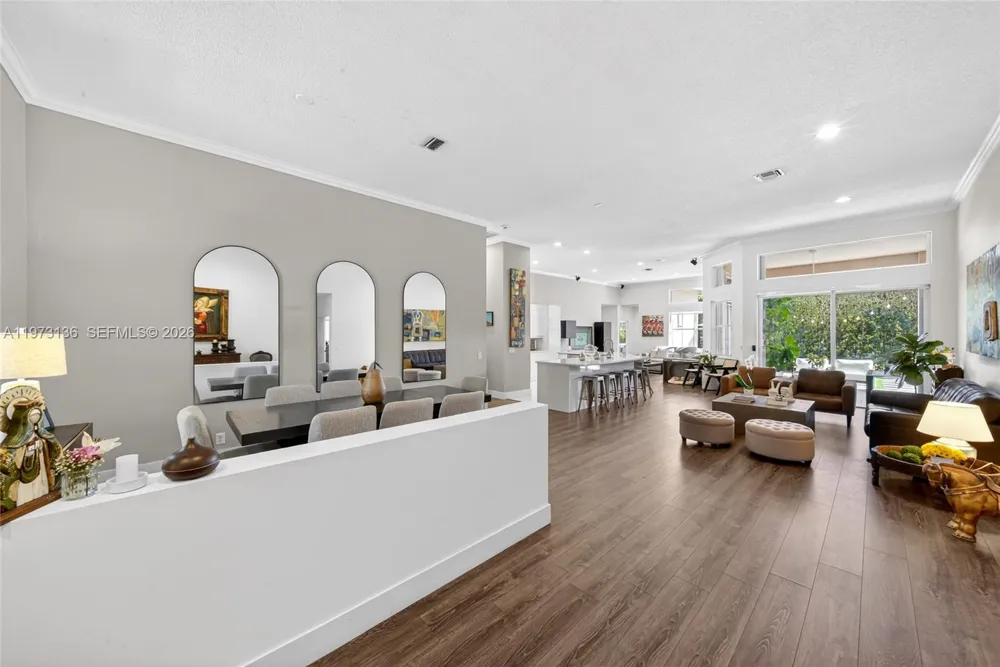 1623 Blue Jay Cir Weston, FL 33327
