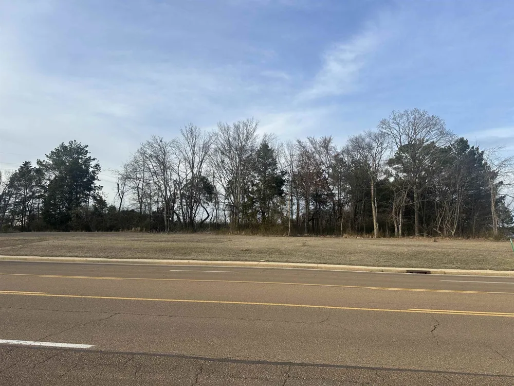 654 MAIN ST Adamsville, TN 38310