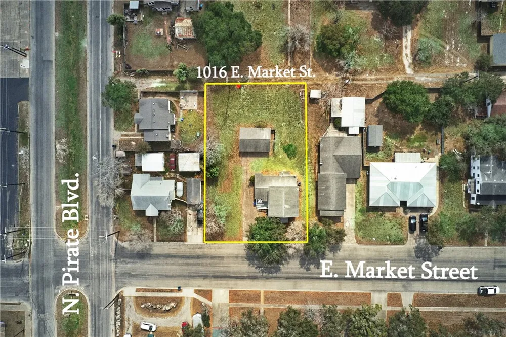 1016 E. Market Sinton, TX 78387