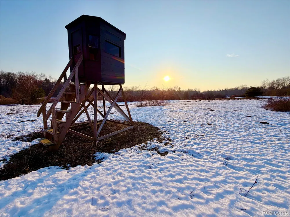 Pine Knob Road Independence Charter Township, MI 48348