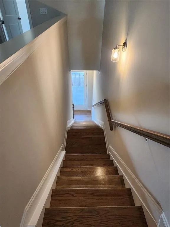 633 Stickley Oak Way Woodstock, GA 30189