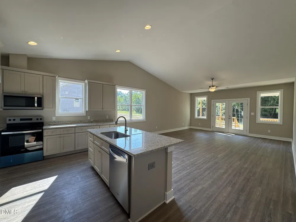 13341 Nc-27 Broadway, NC 27505