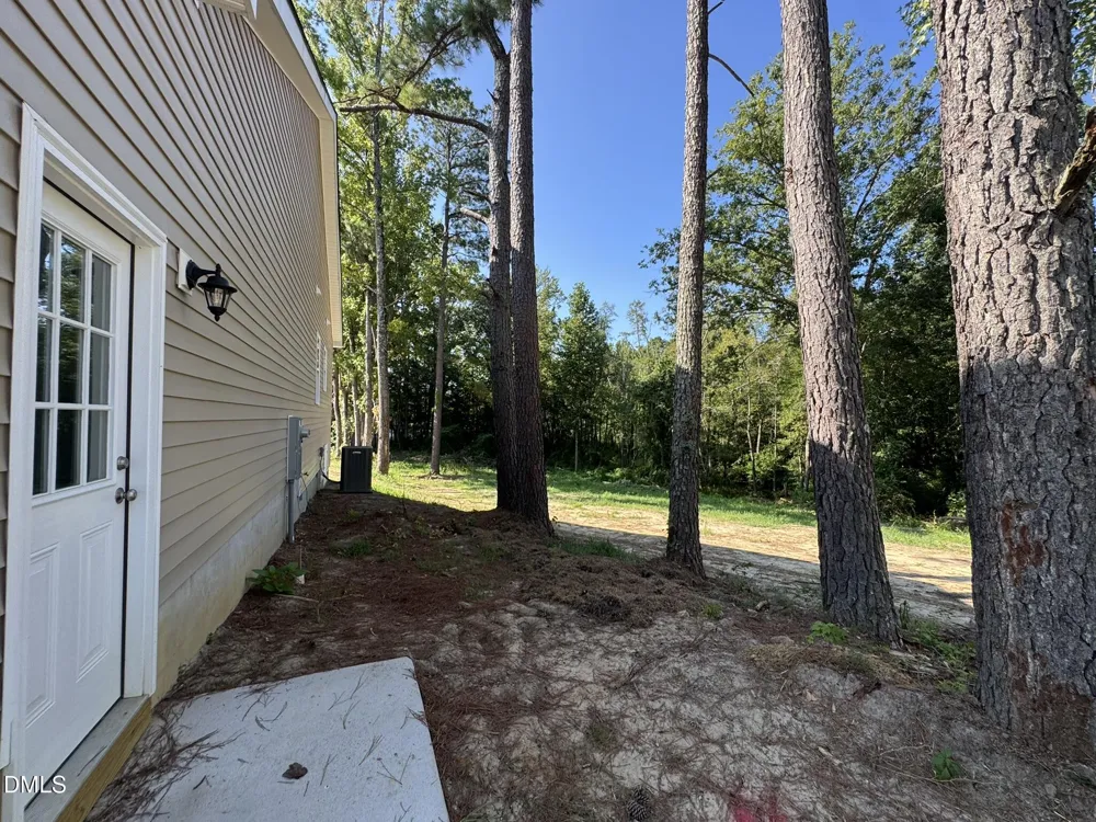 13341 Nc-27 Broadway, NC 27505