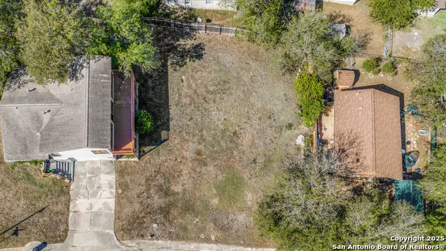 8907 Drowsey Converse, TX 78109