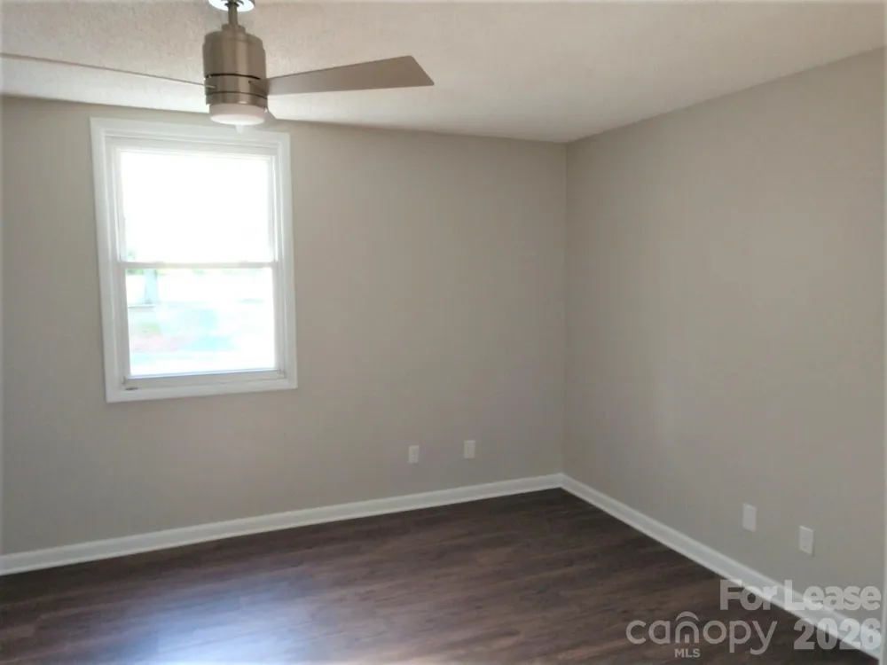 604 E Iredell Avenue #5 Mooresville, NC 28115
