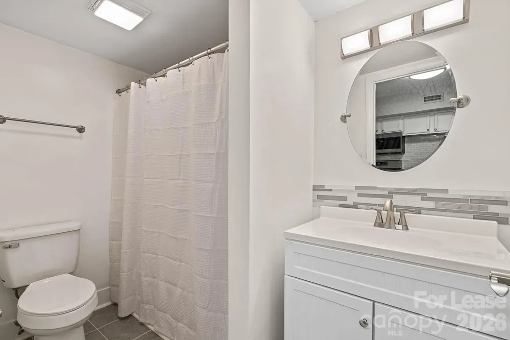 604 E Iredell Avenue #5 Mooresville, NC 28115