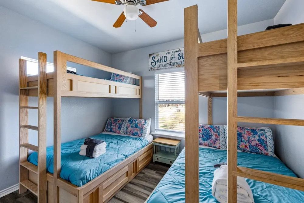 3264 Hidden Gold Port Bolivar, TX 77650