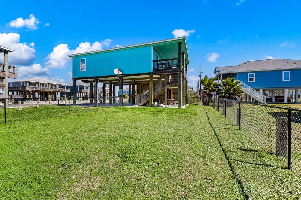 3264 Hidden Gold Port Bolivar, TX 77650