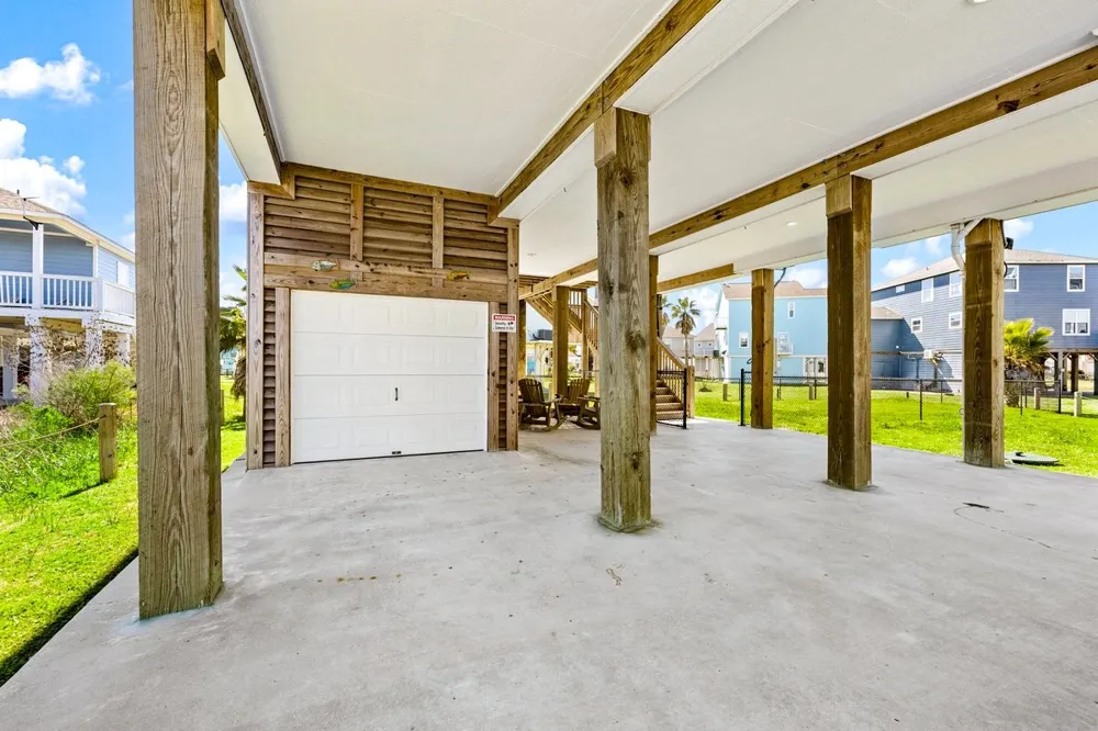3264 Hidden Gold Port Bolivar, TX 77650