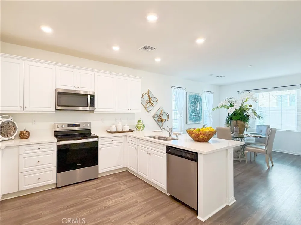 15981 Tanzinite Ln Chino, CA 91708