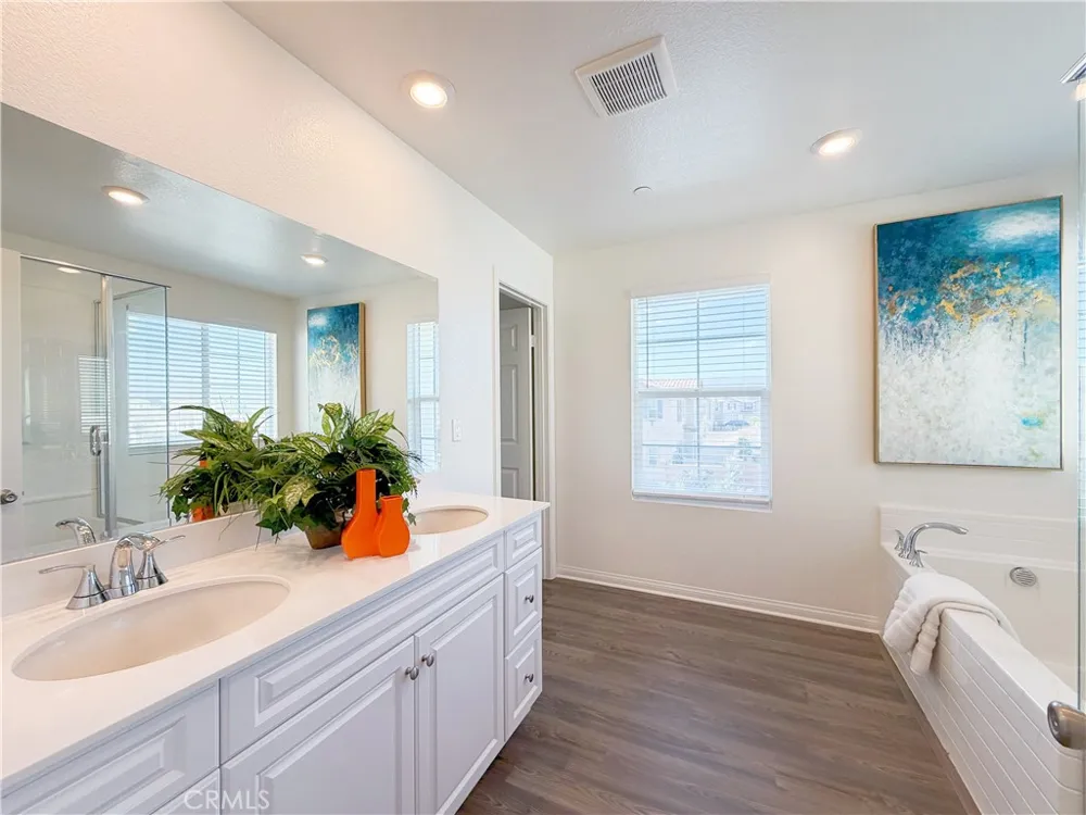 15981 Tanzinite Ln Chino, CA 91708