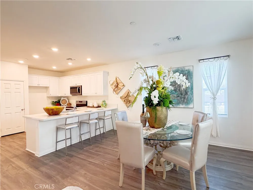 15981 Tanzinite Ln Chino, CA 91708